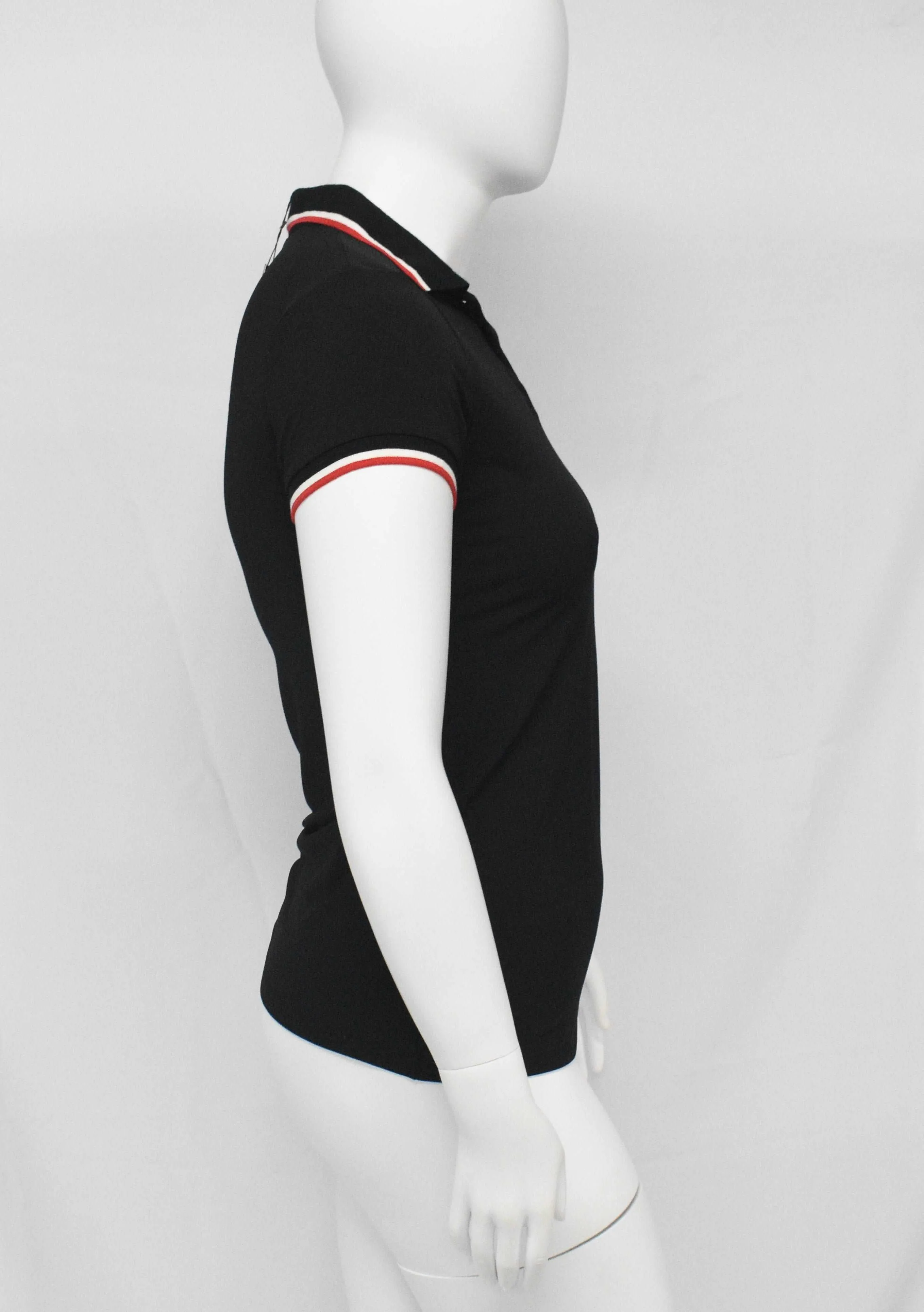 Front Button Top  With Cross Logo UV Black-Red Rib