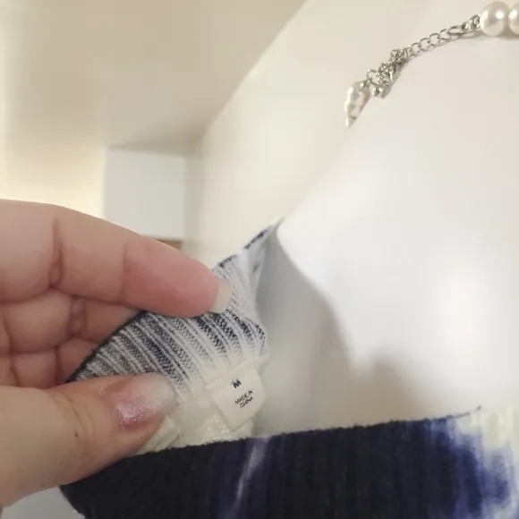 GAP Oversized Navy &amp; White Tie Dyed Soft Sweater