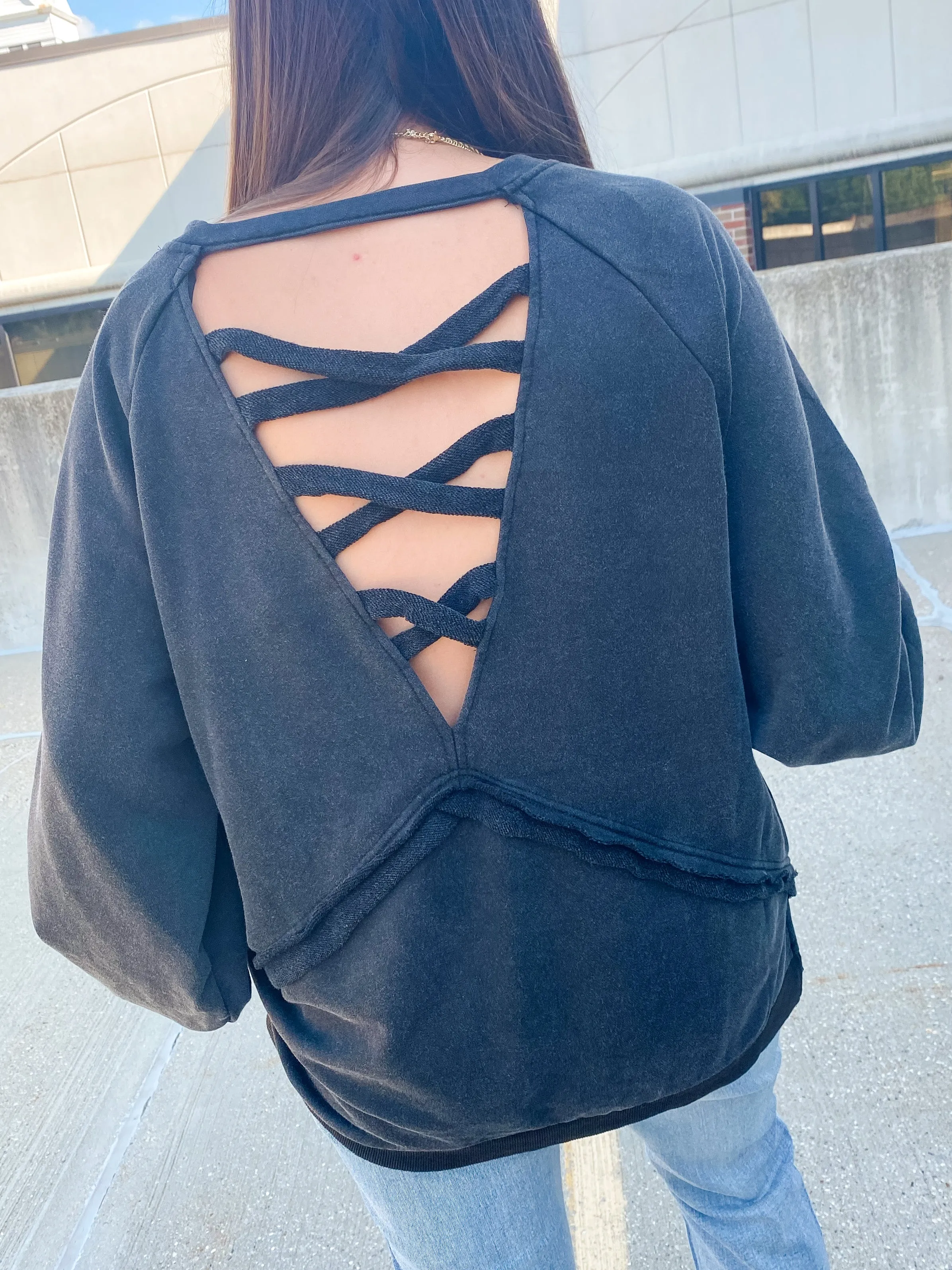 GO YOUR OWN WAY OVERSIZED CREWNECK-BLACK