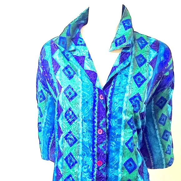 Gorgeous, Long Length Button Down Kimono Outerwear