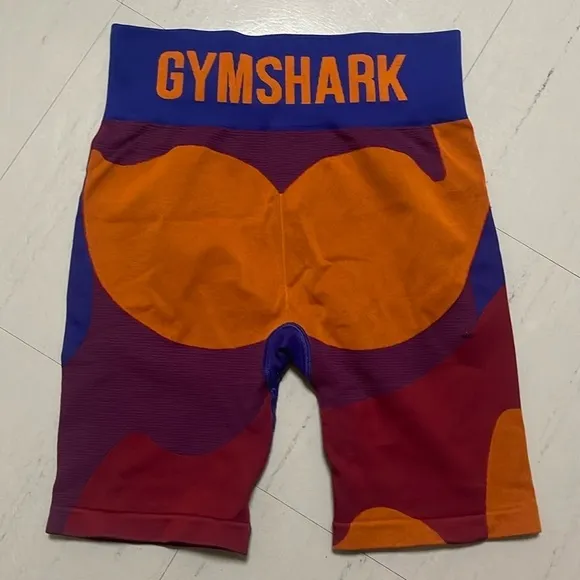 Gymshark WTFlex Seamless Cycling Shorts - Wavy | Pink Size Medium