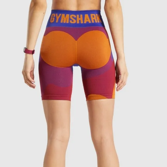 Gymshark WTFlex Seamless Cycling Shorts - Wavy | Pink Size Medium