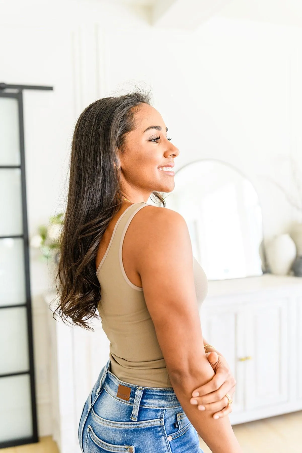 Hazel Blues® | The Basics Reversible Longline Tank in Light Mocha