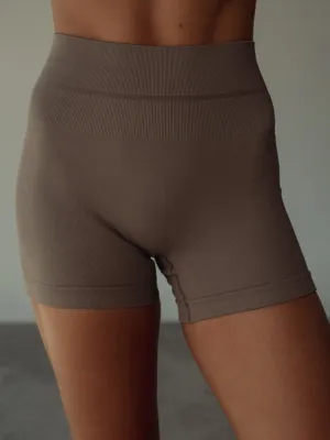 HIGH-RISE SEAMLESS MINI SHORT - STONE