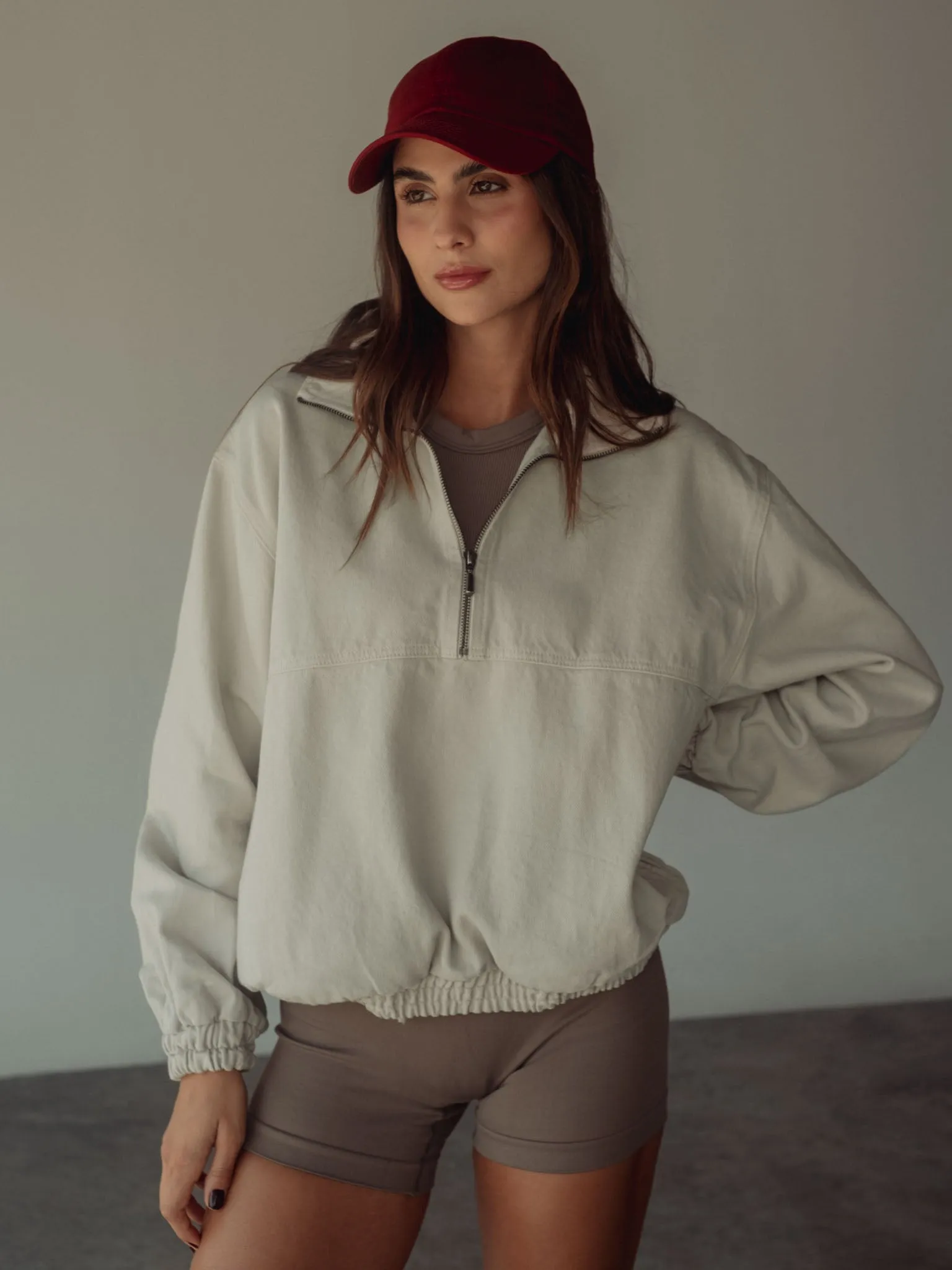 HIGH-RISE SEAMLESS MINI SHORT - STONE