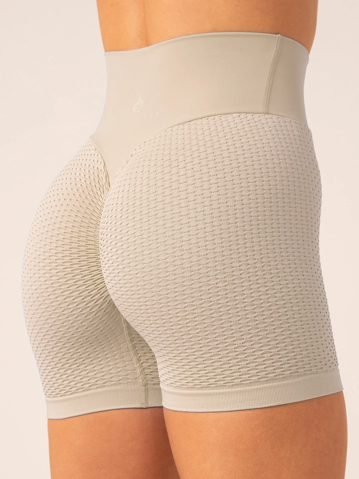 Honeycomb Scrunch Seamless Shorts - Sand