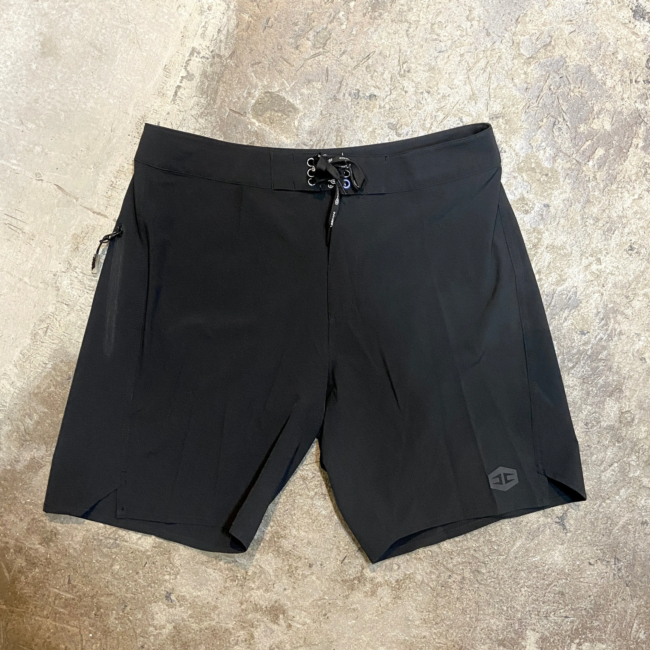 HURRICANE   BASIC BLACK BOARDSHORTS