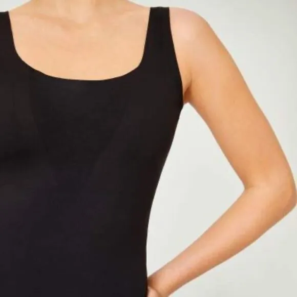ITEM m6 Black Sleek Tank Top