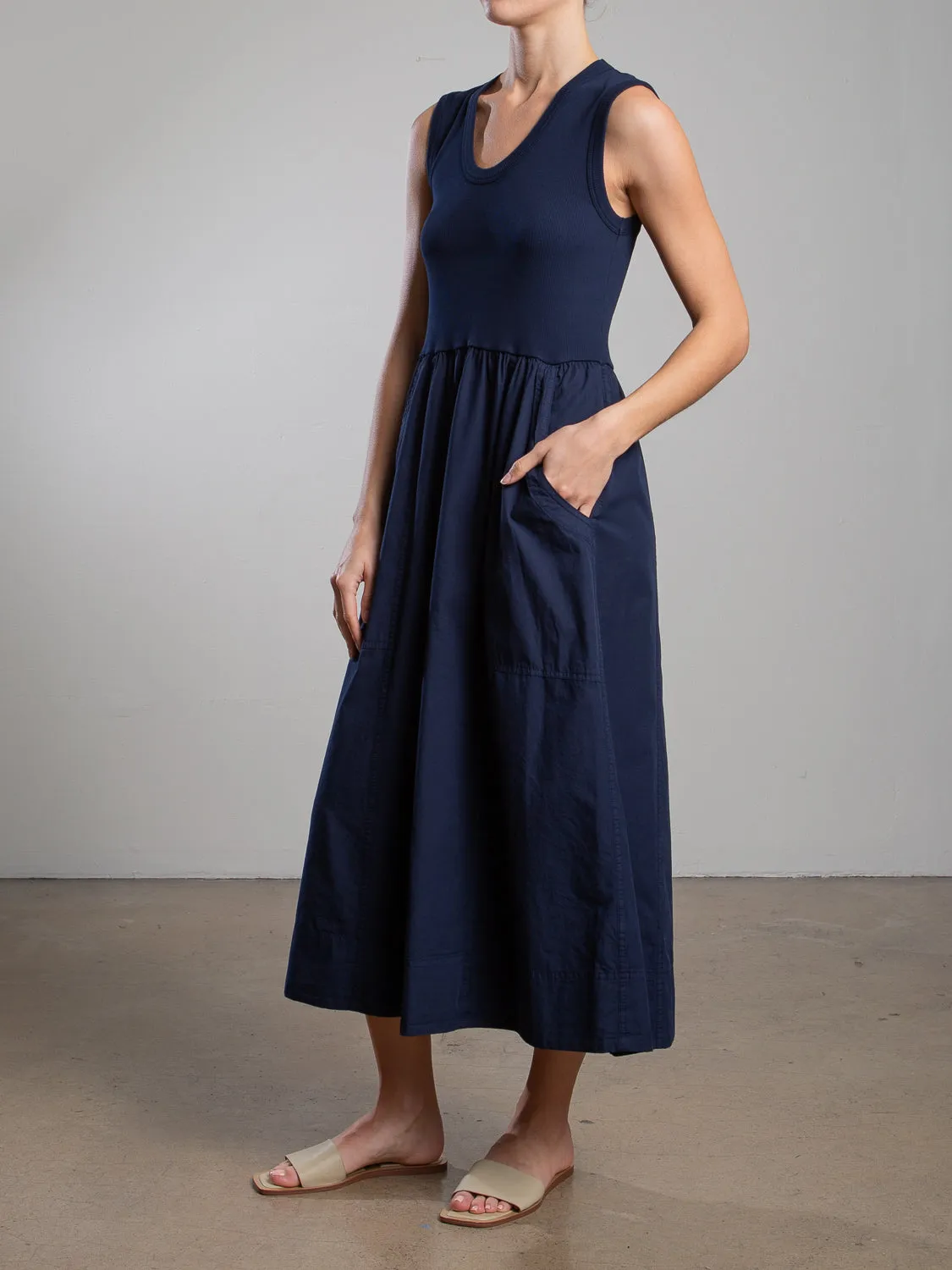 Jaclyn Dress in Paperweight Cotton - Midnight