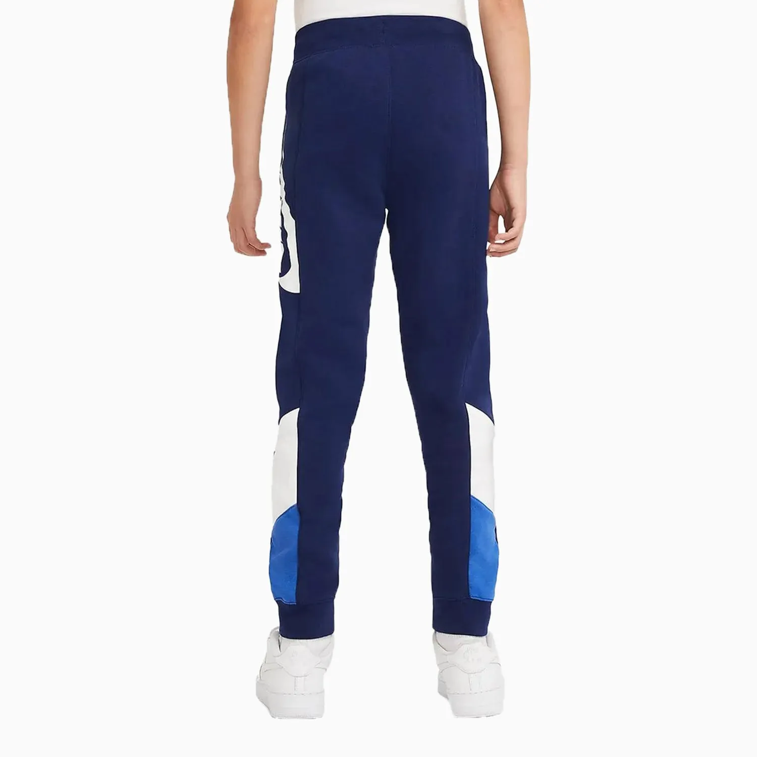 Kid's Sportswear Club Outfit