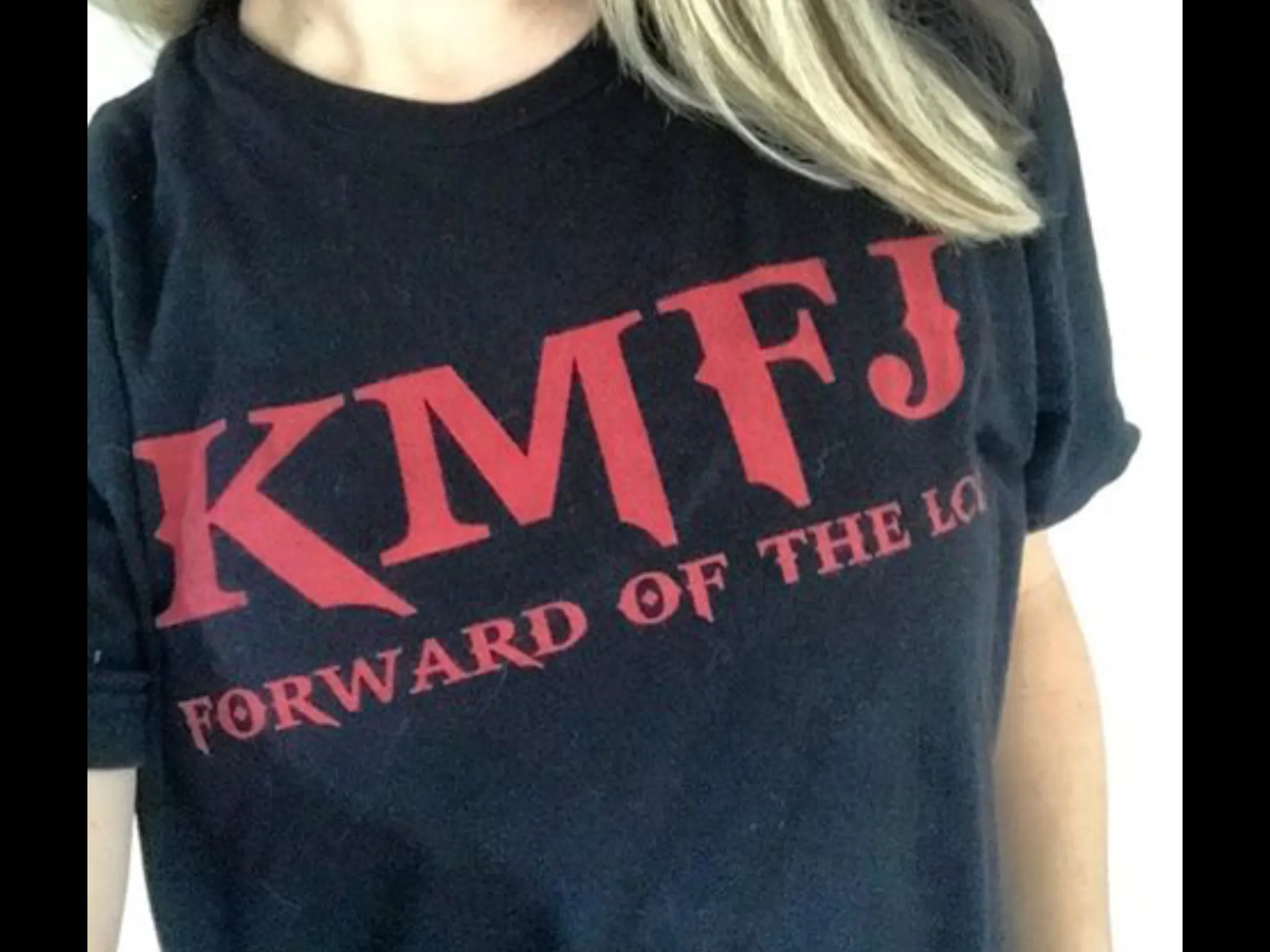 KMFJ LOGO T-SHIRT