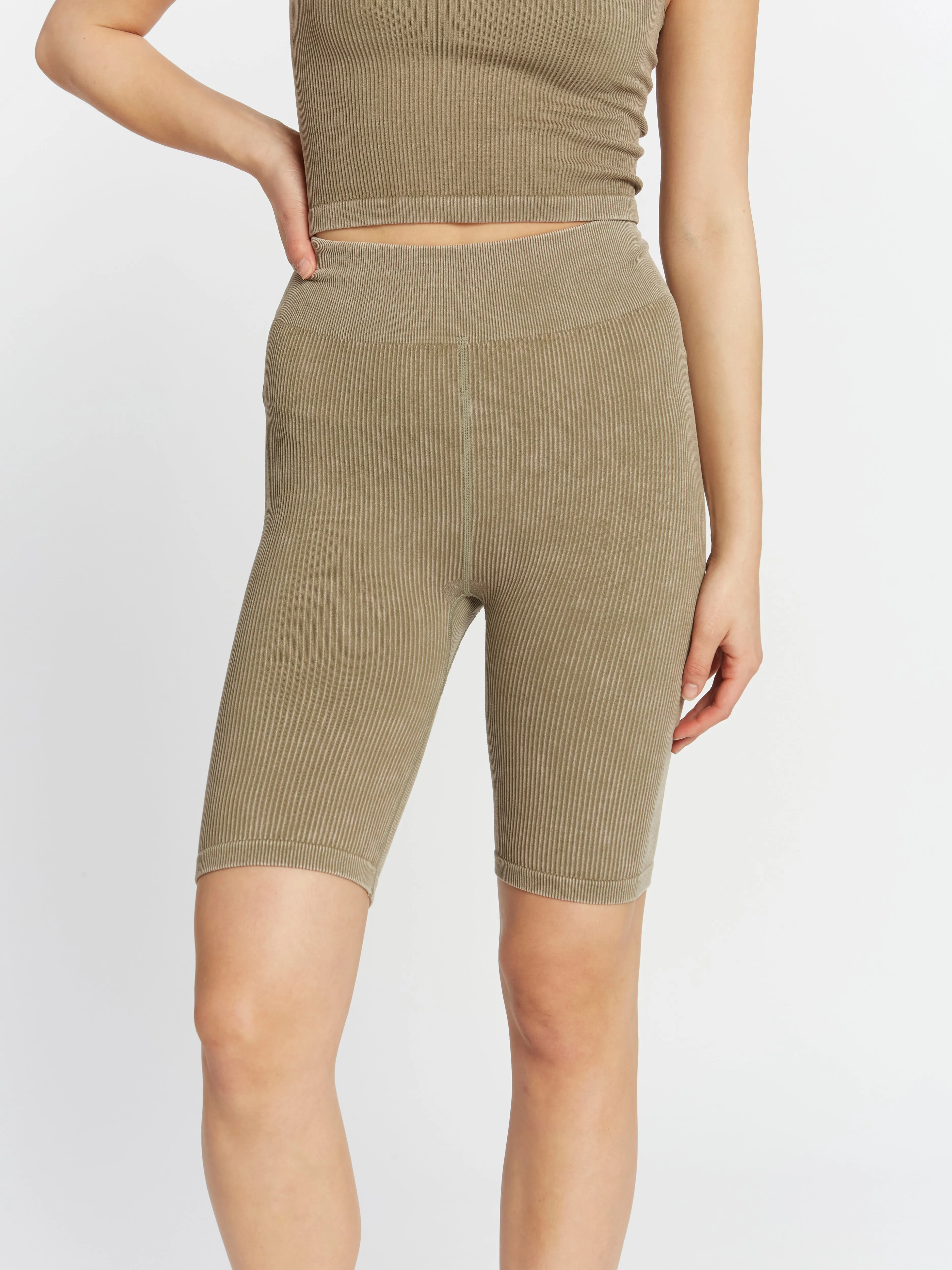 KYLA SHORTS - PRE PACK 6 UNITS