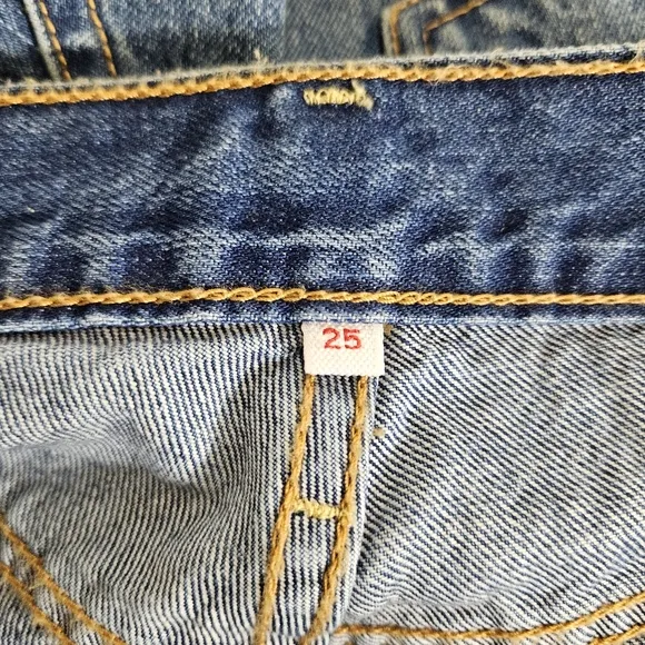 Levi's Denim Shorts Womens Size 25 80's High Rise Blue Medium Wash Cutt Offs
