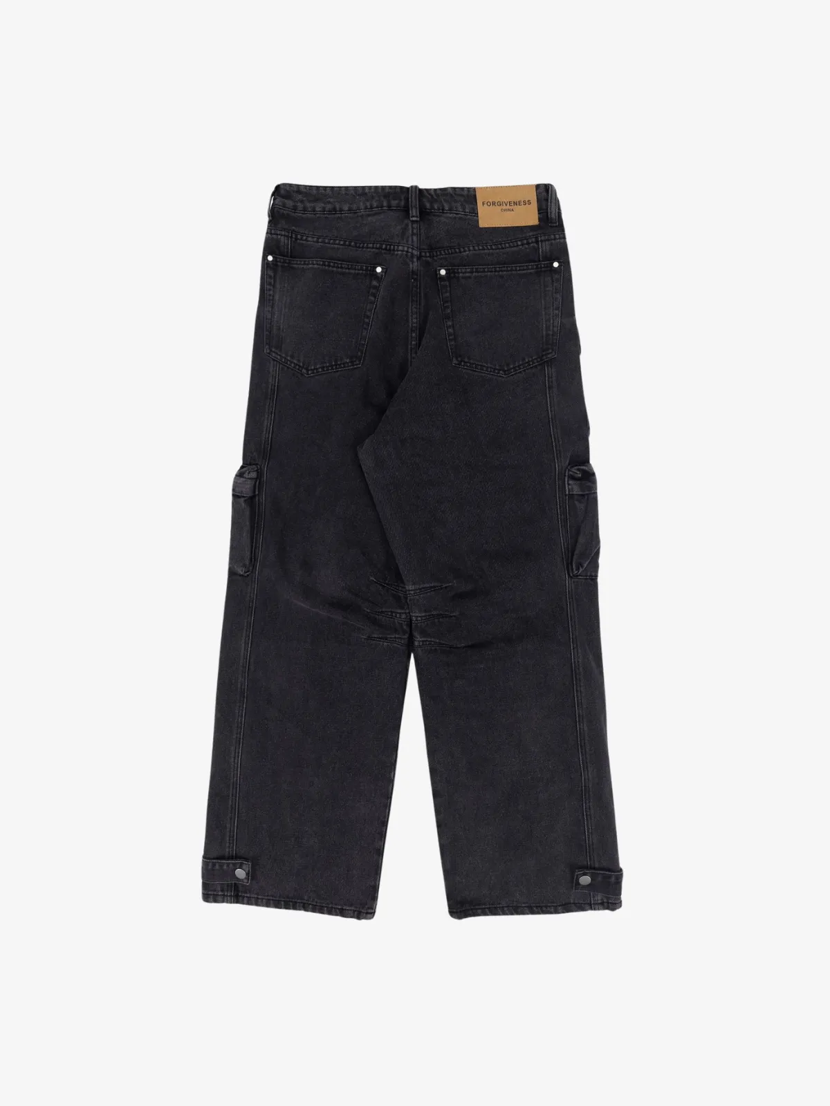 LOOSE FIT OCTA-POCKET CARGO JEANS