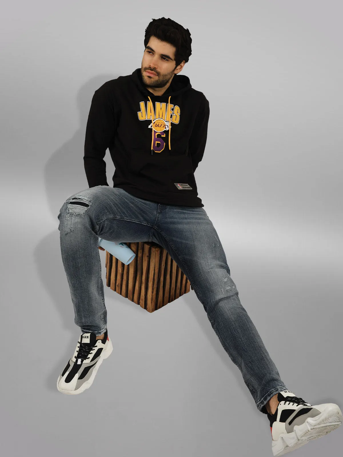 Los Angeles Lakers: Lebron James Hoodie - Black