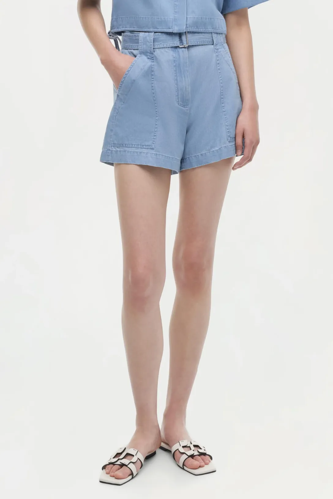 Lourie Belted Shorts | Stratus