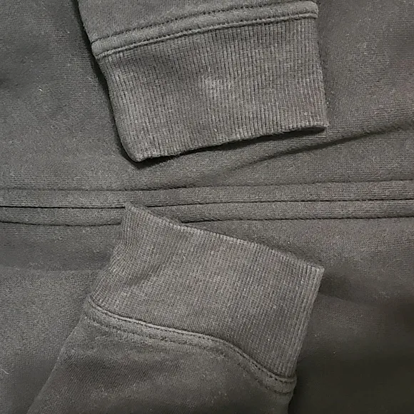 Lululemon Wind Down Jacket in Black EUC