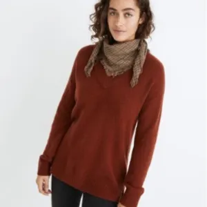 Madewell Bartlett V-neck Soft Wool oversized Sweater in Coziest Yarn Size Medium