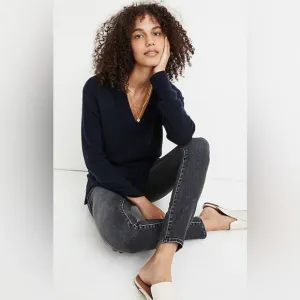 Madewell Heather Midnight Bartlett V-Neck Pullover Sweater in Coziest Yarn Small