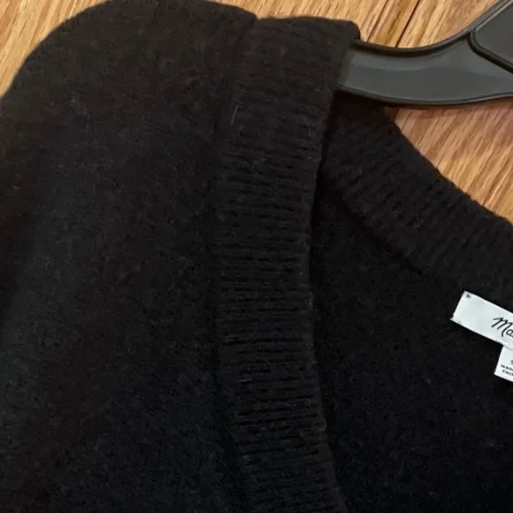 Madewell Heather Midnight Bartlett V-Neck Pullover Sweater in Coziest Yarn Small