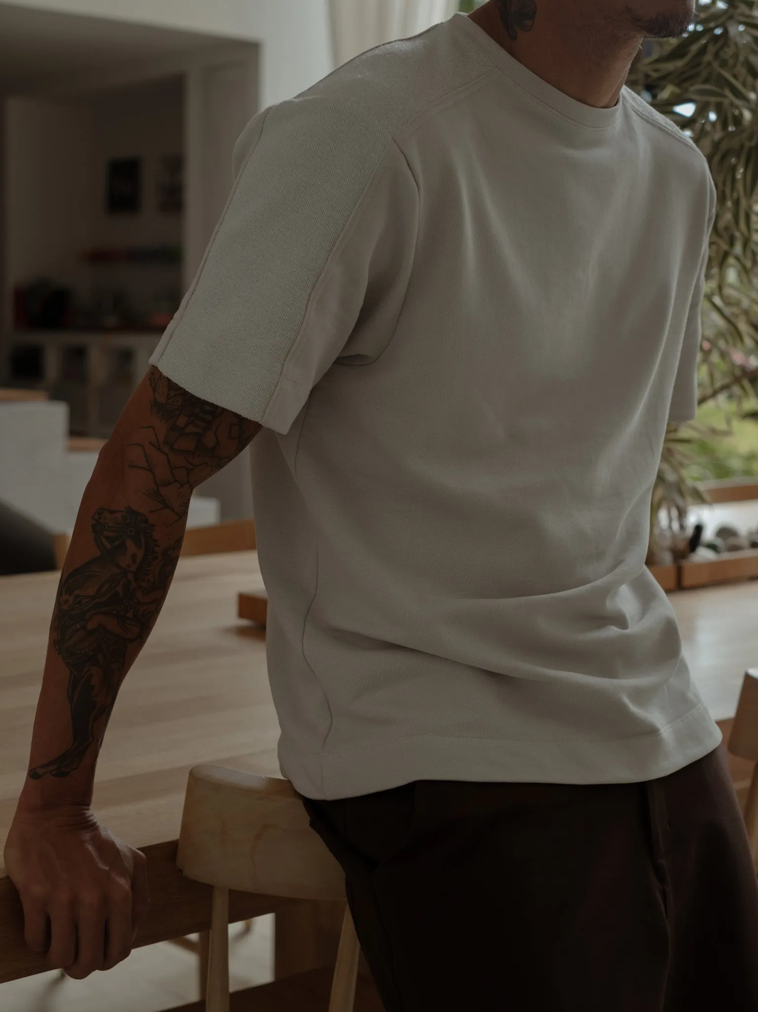 MEN DOUBLE TEXTURE T-SHIRT - LATTE