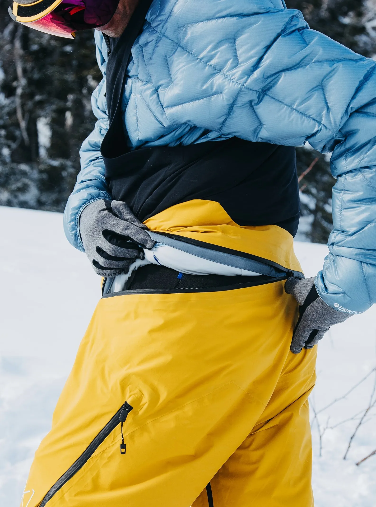 Men's [ak] Kalausi GORE-TEX C-KNIT 3L Bib Snowboard Pants