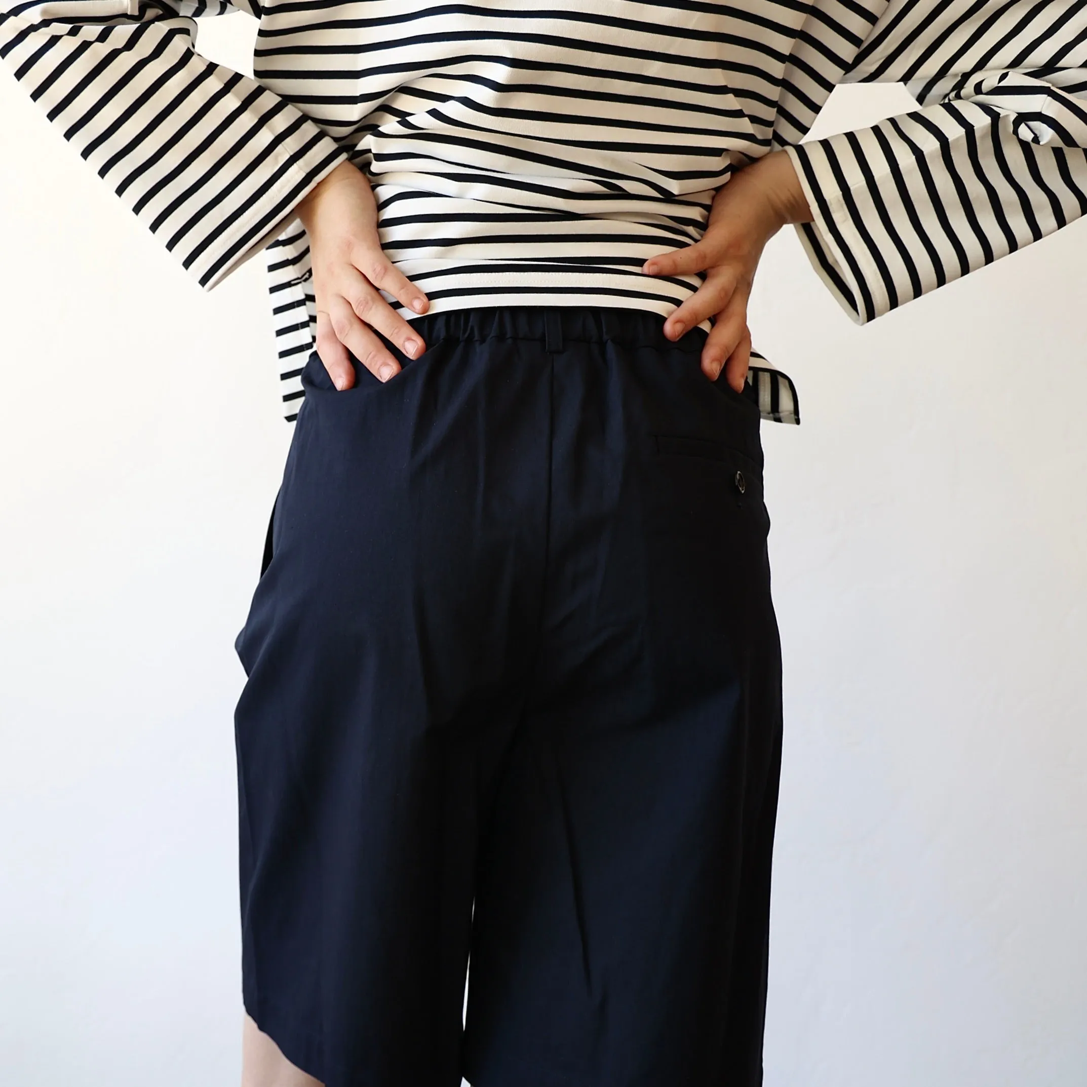 Nicholson & Nicholson Long Shorts - Navy
