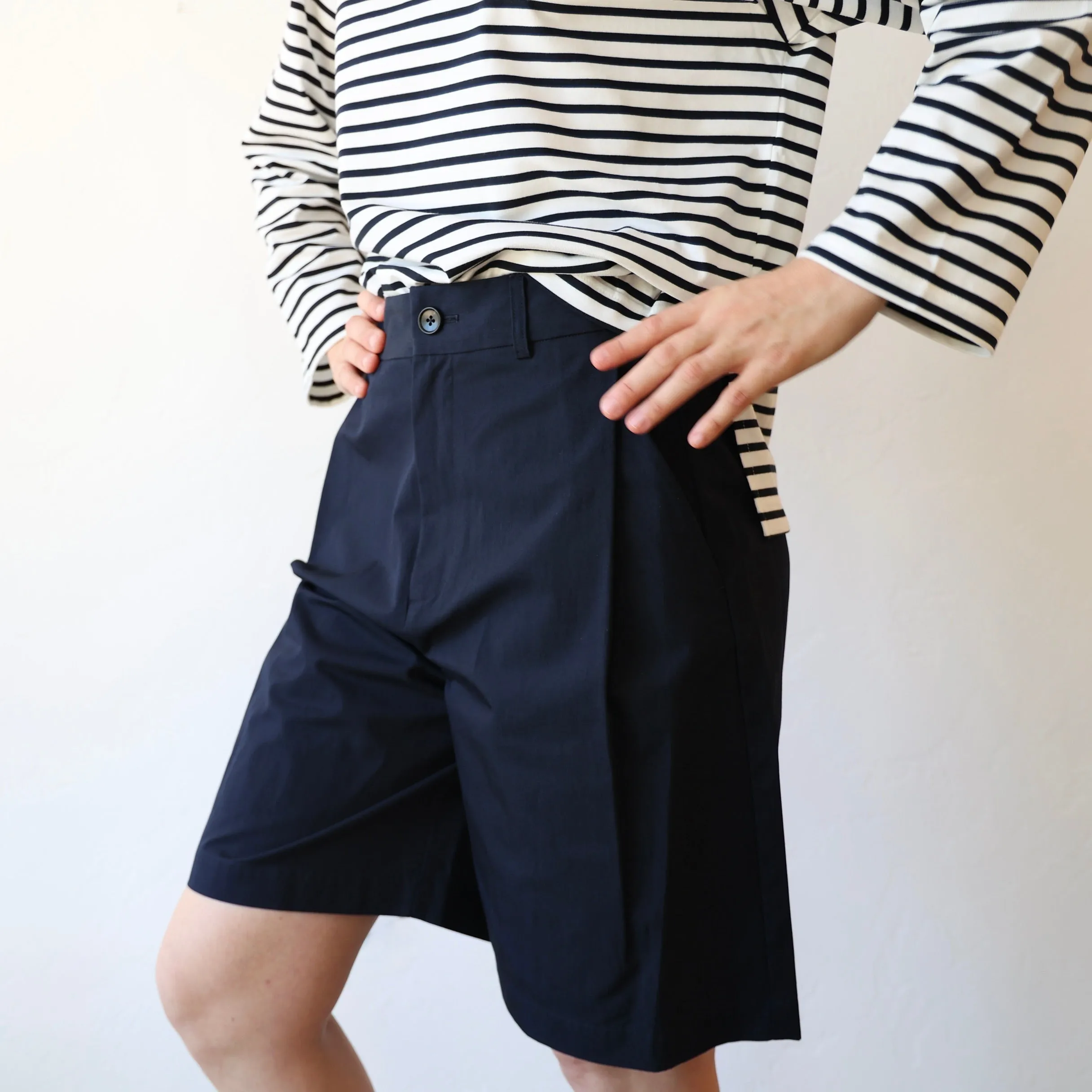 Nicholson & Nicholson Long Shorts - Navy