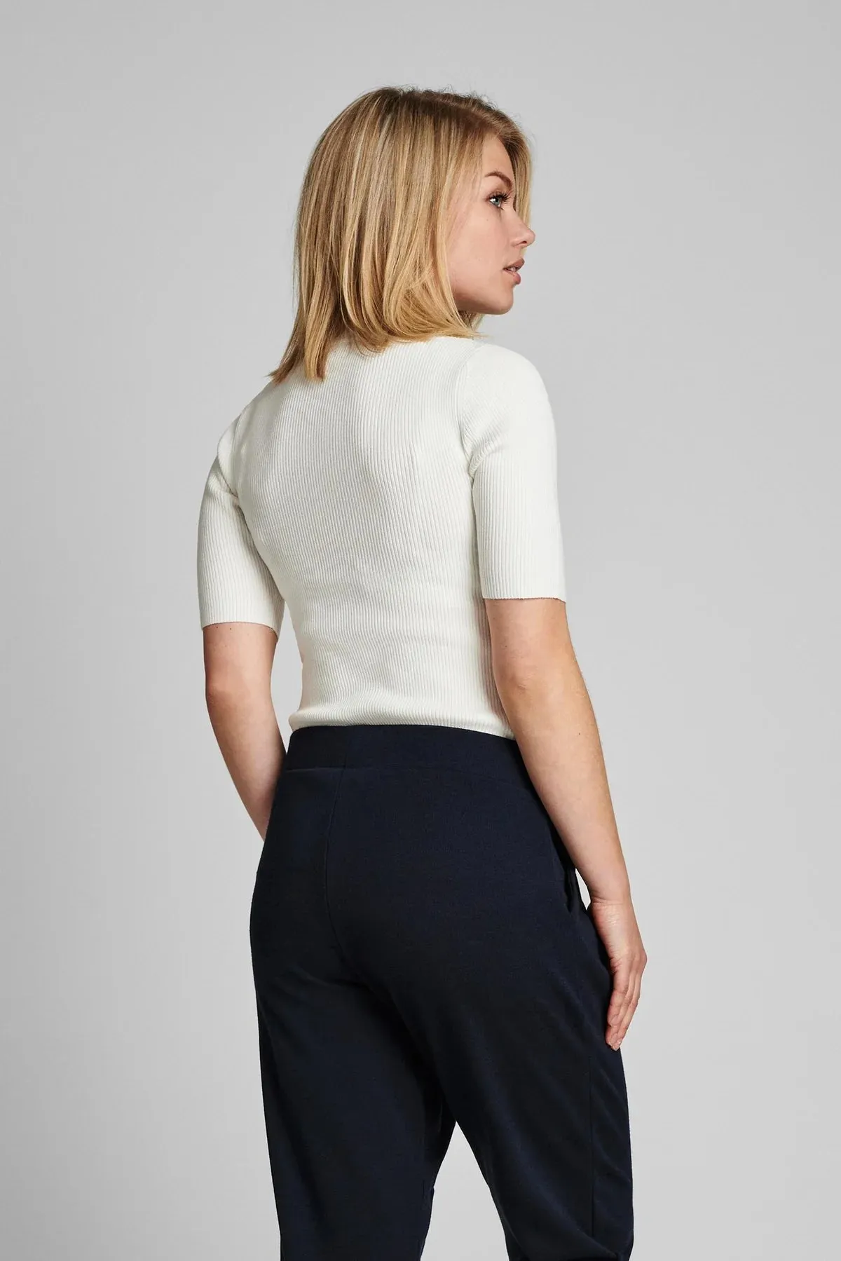 NUBIA SS PULLOVER in Cloud Dancer