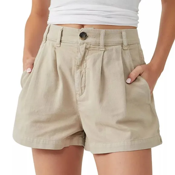 NWOT Billie chino shorts by Free People in size 10