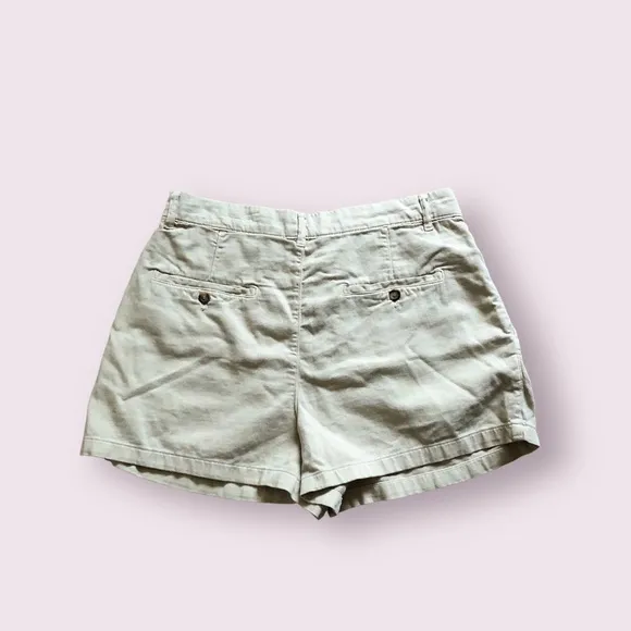 NWOT Billie chino shorts by Free People in size 10