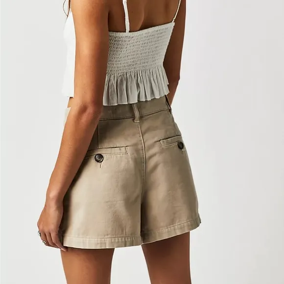 NWOT Billie chino shorts by Free People in size 10