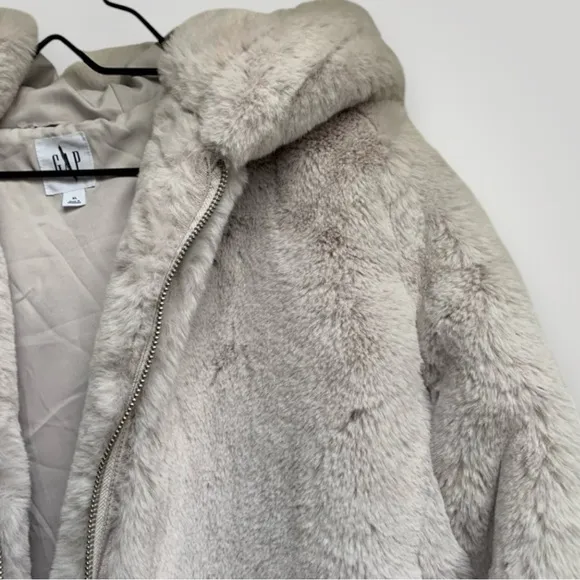 NWOT GAP XL 18 20 plush Faux Fur Hooded Jacket Grey oversized lined zipup hoodie