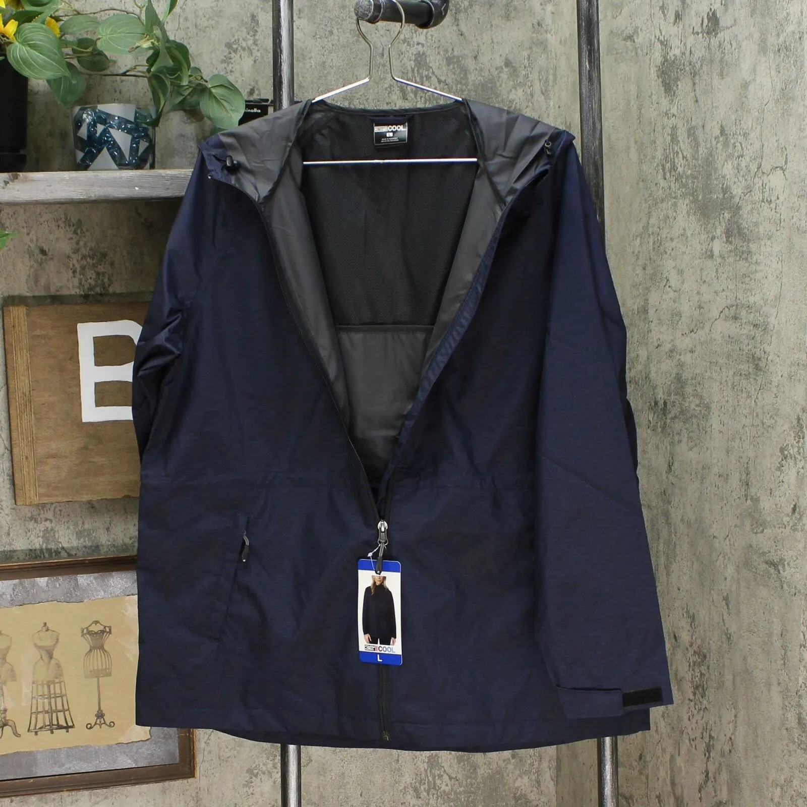 NWT 32 Degrees Cool Women's Hooded Anorak Jacket. 1403222 Small