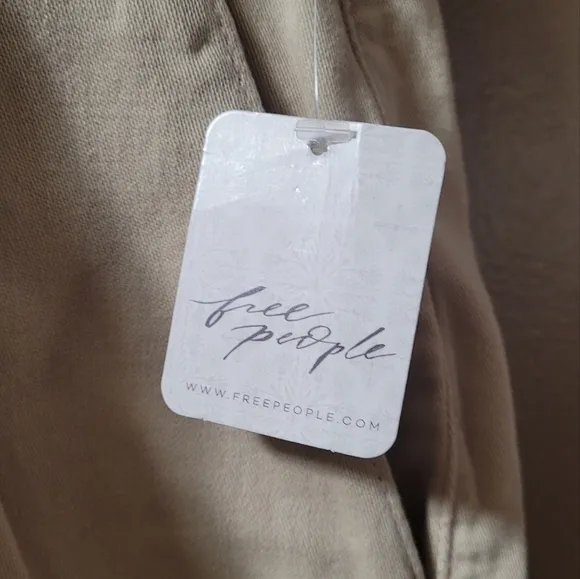 NWT Free People Billie Chino Shorts Almond Milk Size 8