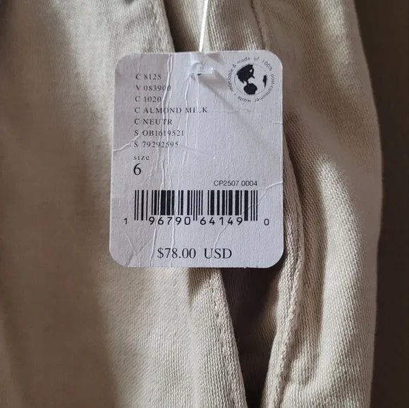 NWT Free People Billie Chino Shorts Almond Milk Size 8