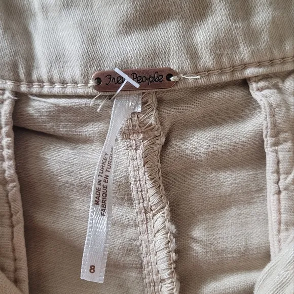 NWT Free People Billie Chino Shorts Almond Milk Size 8
