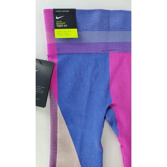 NWT Nike icon clash sculpt tight fit high waist training shorts yoga performance