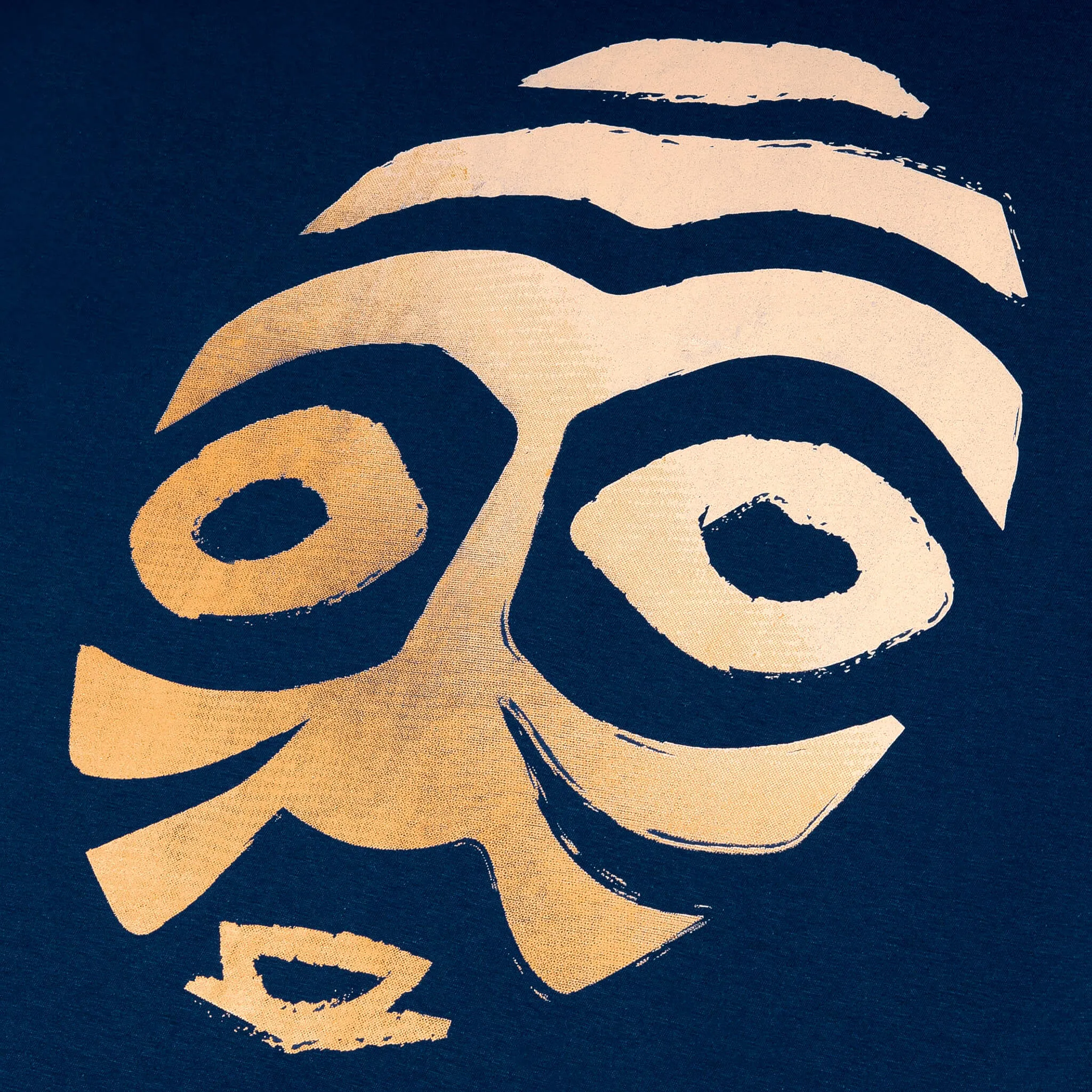 OBUASI GOLD WARRIOR MASK WITH BLACK EYES (UNISEX SHORT SLEEVE T-SHIRT)