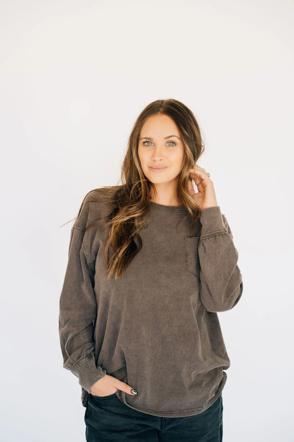 Oversized Washed Long Sleeve Pocket Tee - Espresso