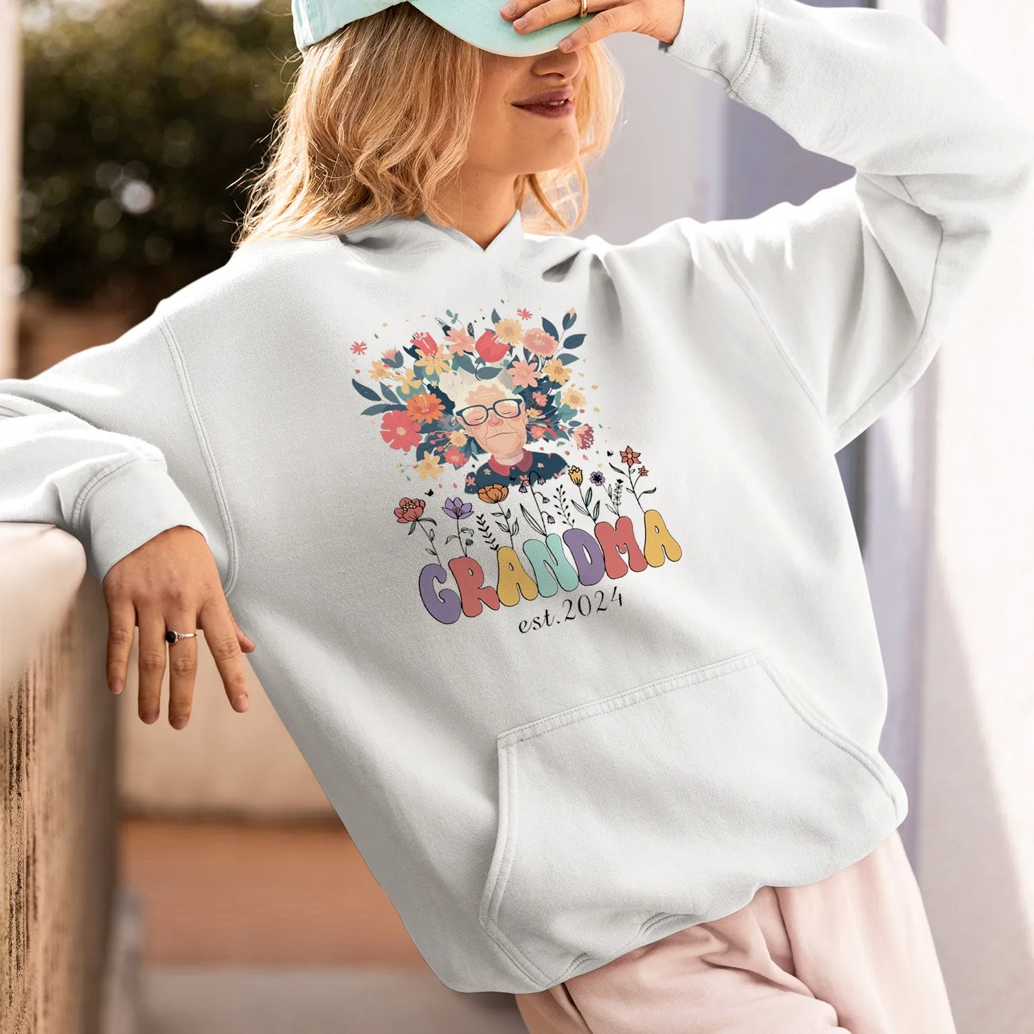 Personalized Grandma Floral Shirt, Personalized Grandma Wildflowers Sweatshirt, Grandma Est 2024, Pregnancy Announcement, Custom Nana Shirt, Grandma Gift, Mother's Day Gift