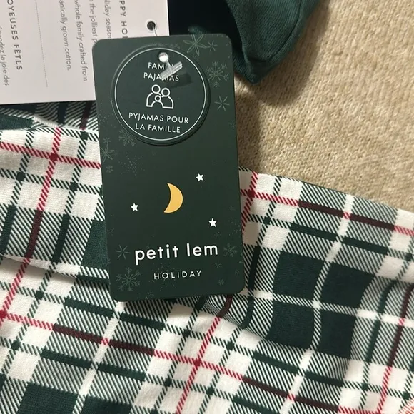 PETIT LEM Green White Red Holiday Plaid 100% Cotton Long Sleeve PJ Jogger Set