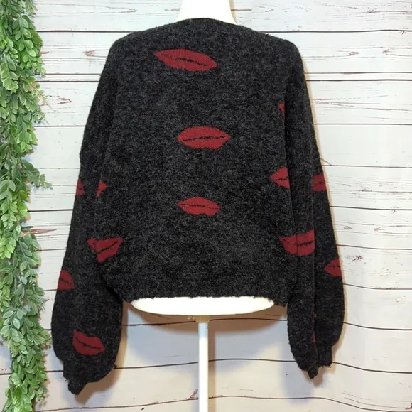 Pol Cropped Oversized Sweatshirt Novelty Kisses Lips Whimsy Women's Large