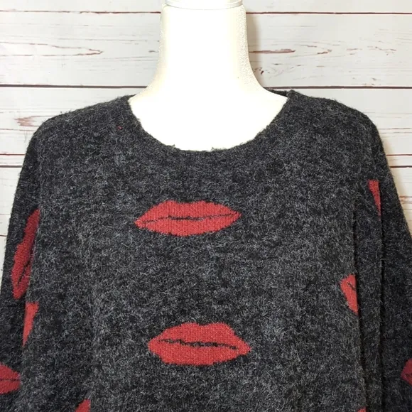 Pol Cropped Oversized Sweatshirt Novelty Kisses Lips Whimsy Women's Large