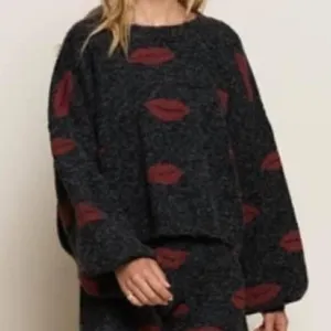 Pol Cropped Oversized Sweatshirt Novelty Kisses Lips Whimsy Women's Large