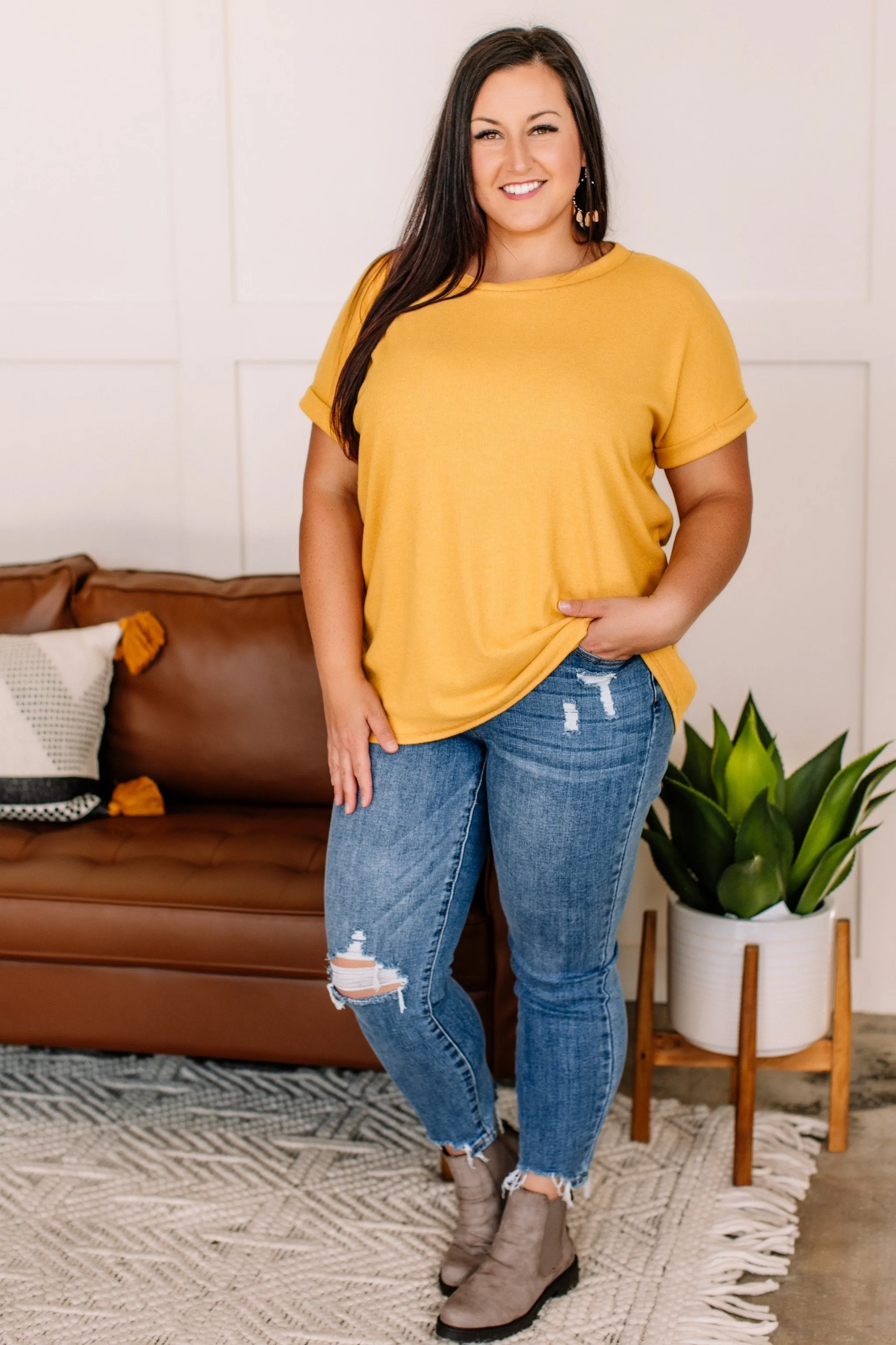 Ray Of Light Tee In Sunflower