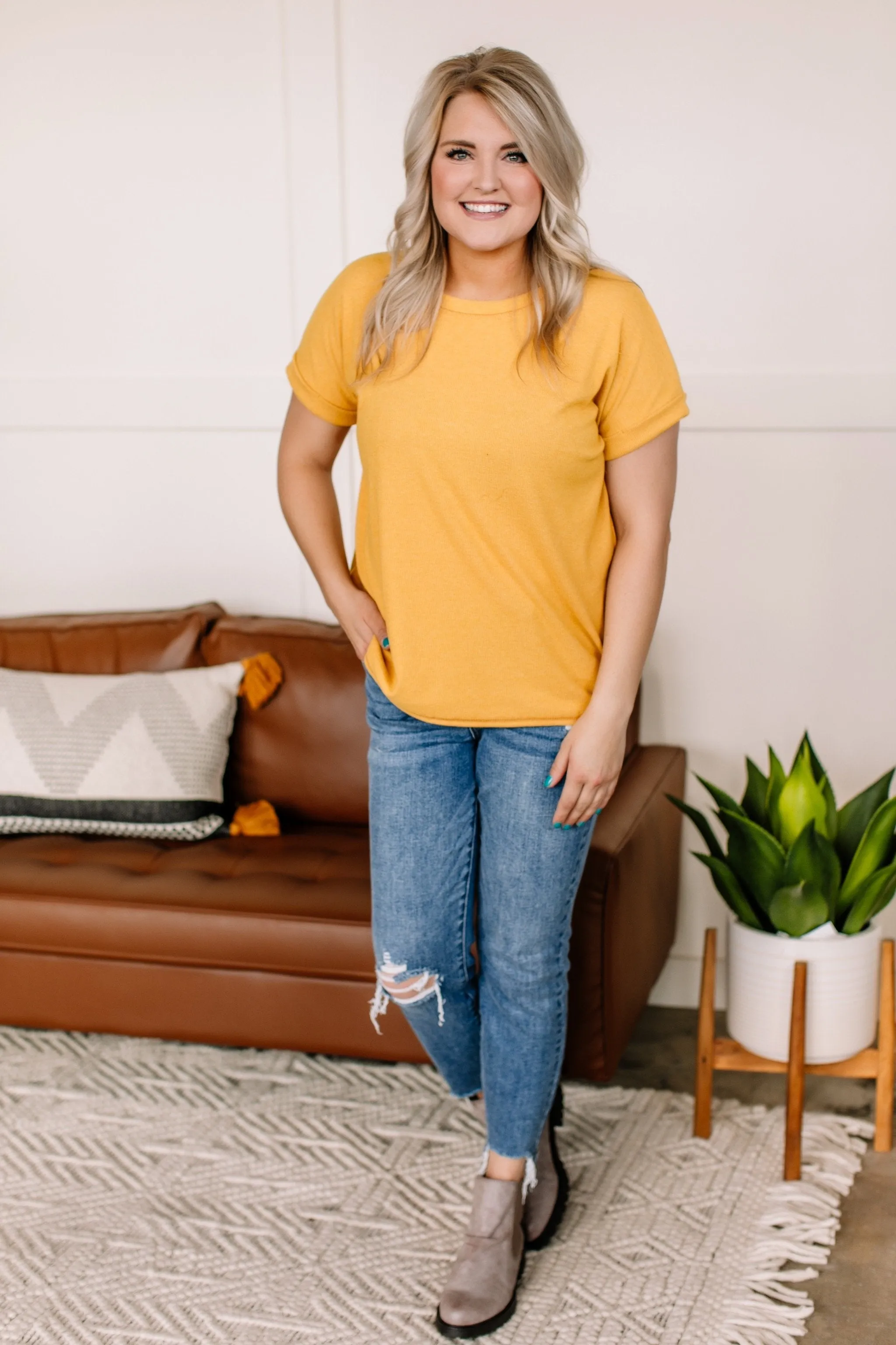 Ray Of Light Tee In Sunflower