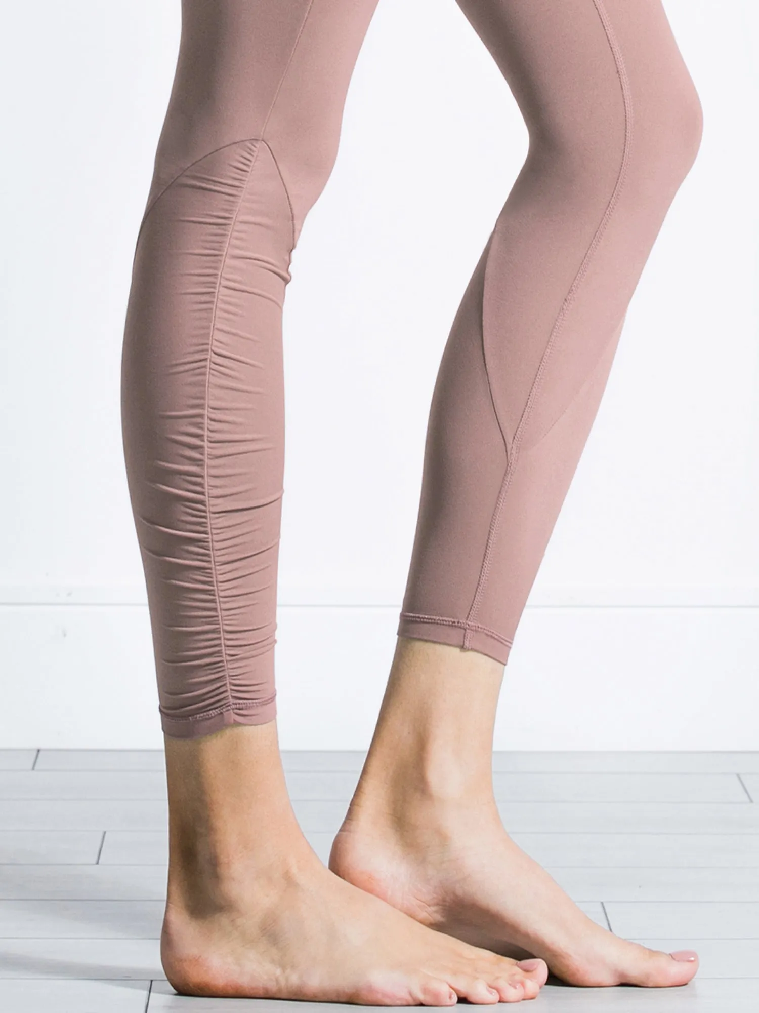 RUCHED NUDE PANTS