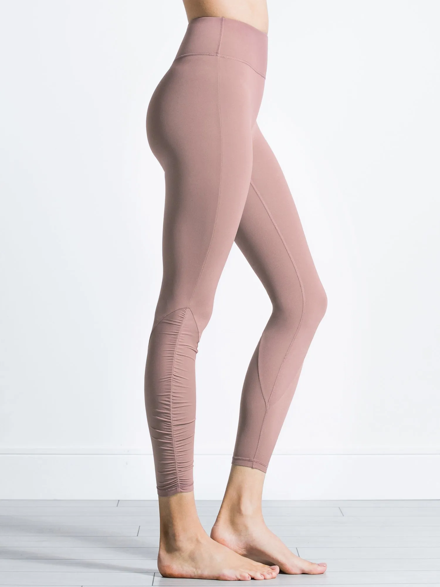 RUCHED NUDE PANTS