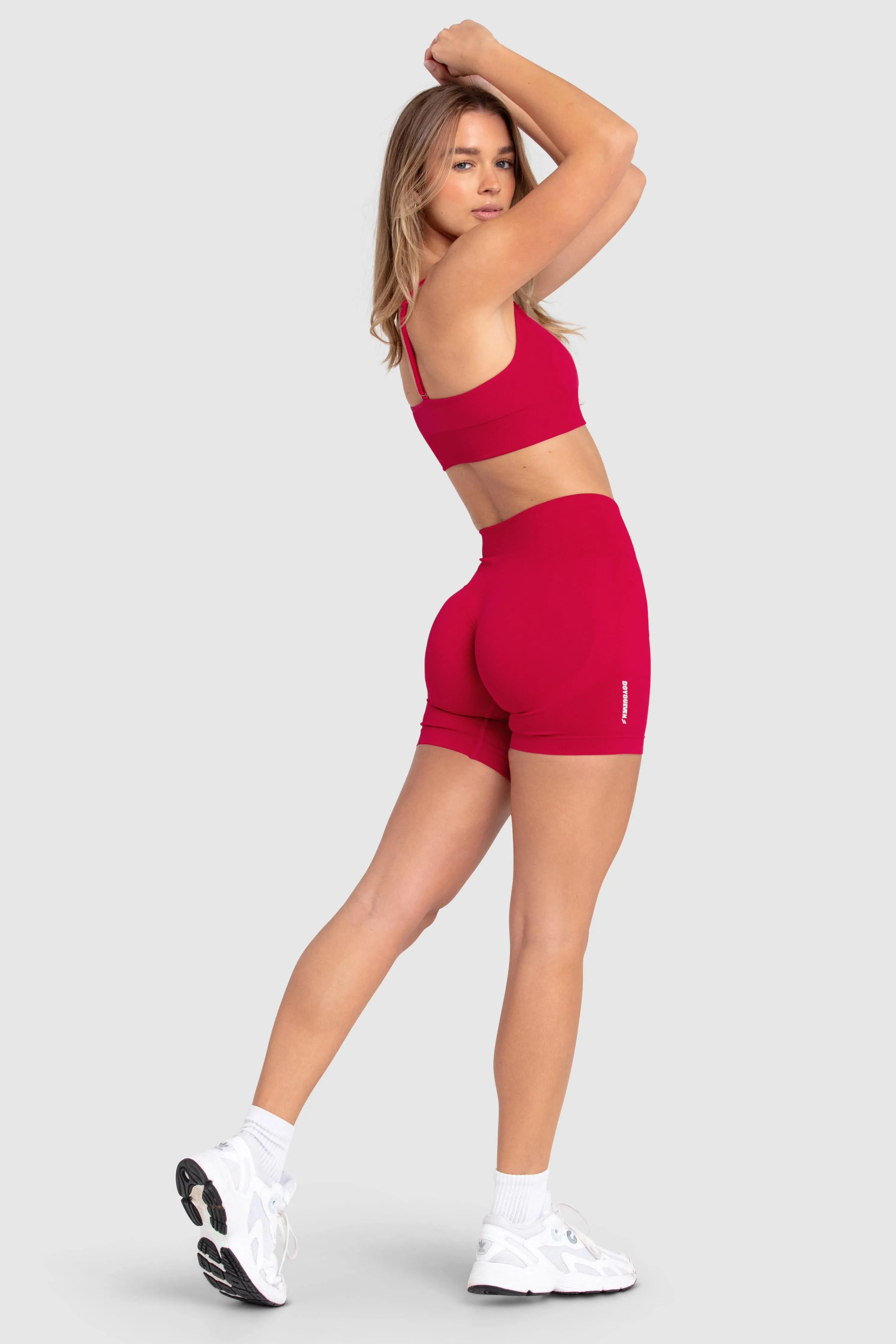Scrunch 2 Seamless Shorts - Cherry Red